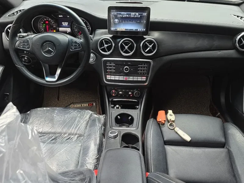 Mercedes-Benz GLA 250 4MATIC, снимка 7 - Автомобили и джипове - 55103295