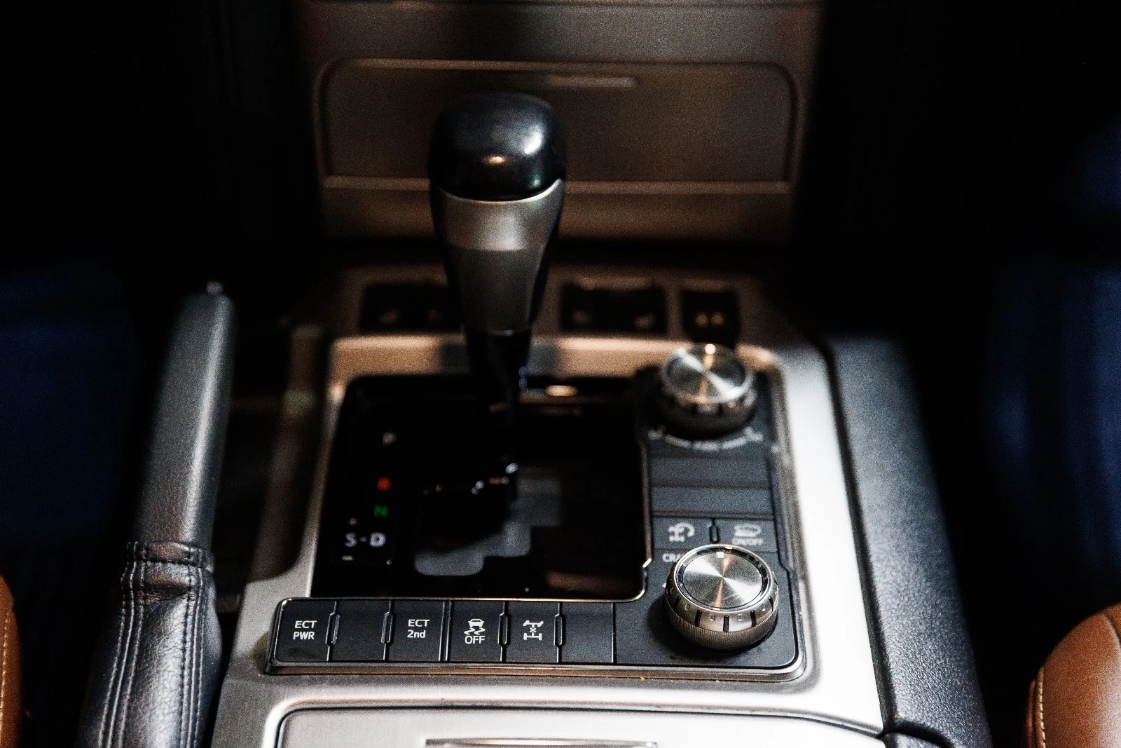 Toyota Land cruiser 200 - изображение 10