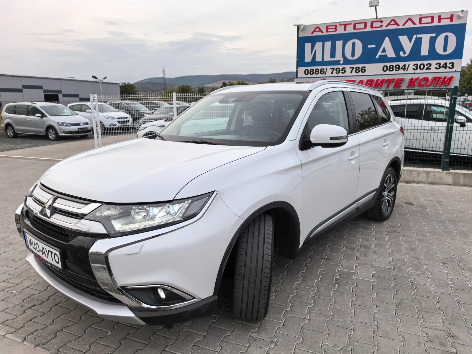 Mitsubishi Outlander 2, 2-150k.4X4-АВТОМАТ, 7-МЕСТА, КОЖА, НАВИ - изображение 2