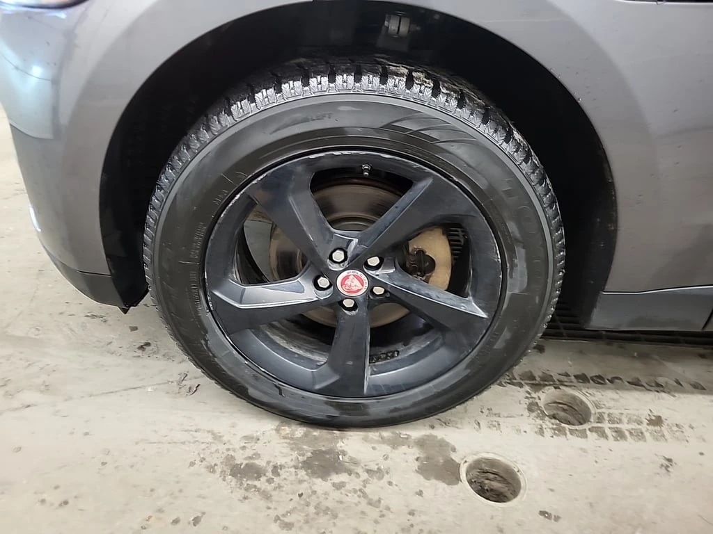 Jaguar F-PACE * PREMIUM * CARFAX * ���� �� �� | Mobile.bg � ����������� 16