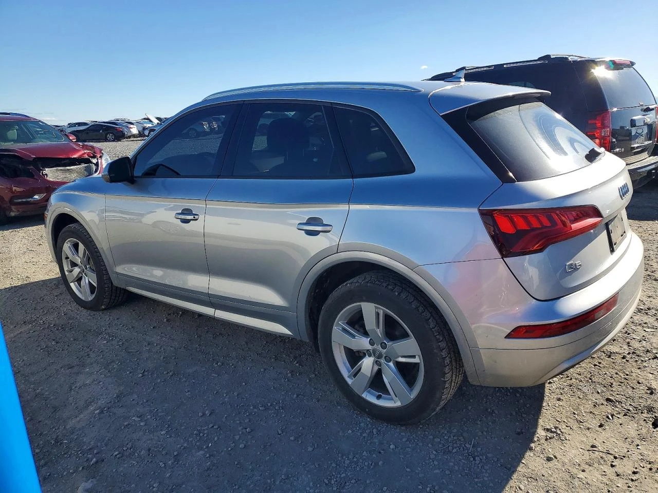 Audi Q5 2.0T* PREMIUM* MATRIX* ДИГИТАЛНО* ТАБЛО* 360КАМЕРА, снимка 4 - Автомобили и джипове - 53963466