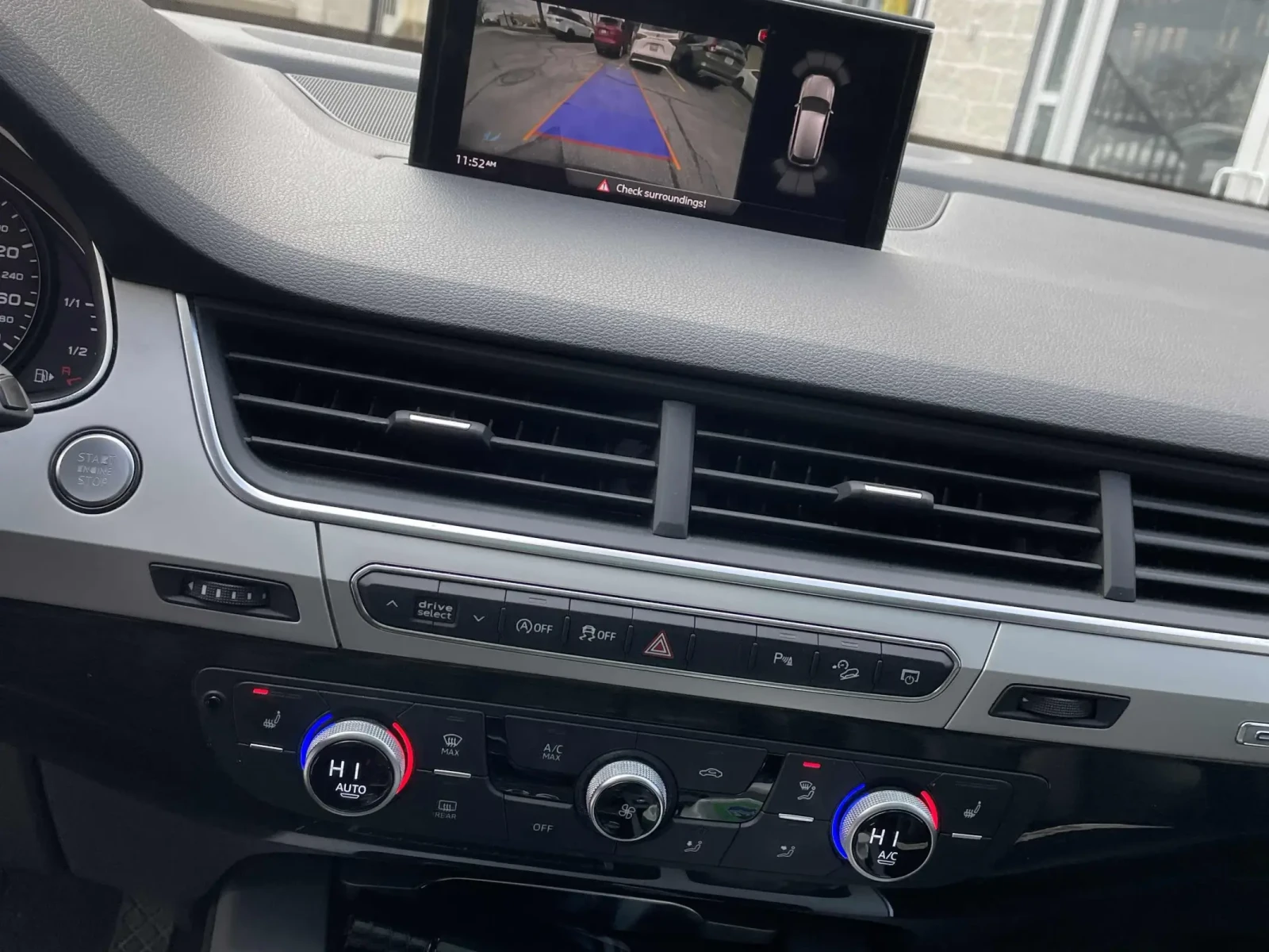 Audi Q7 KOMFORT * * CARFAX * * АВТО КРЕДИТ * * , снимка 9 - Автомобили и джипове - 53967346