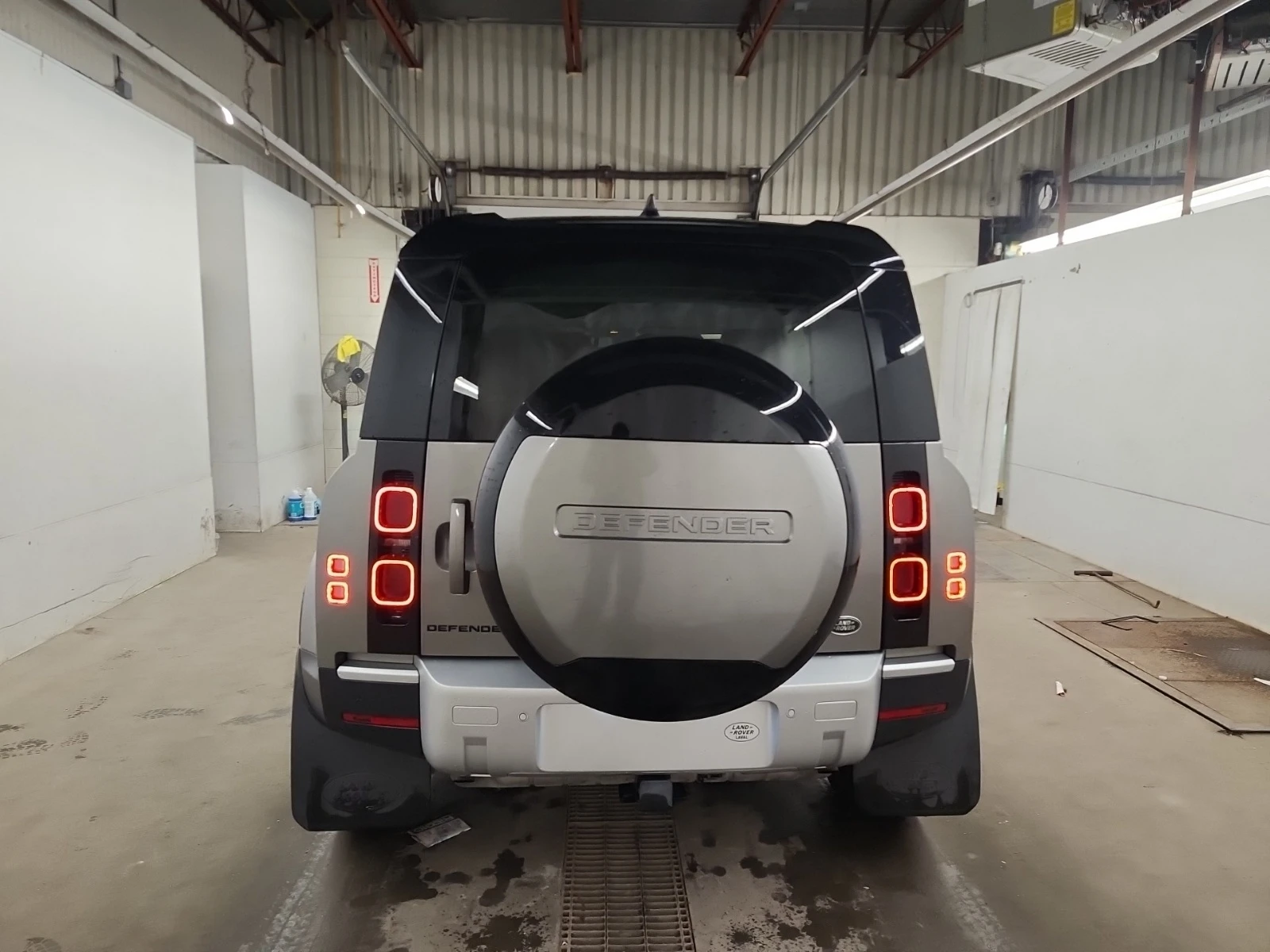 Land Rover Defender S * * ОБДУХВАНЕ * * CARFAX * * АВТО КРЕДИТ * * , снимка 5 - Автомобили и джипове - 54176405