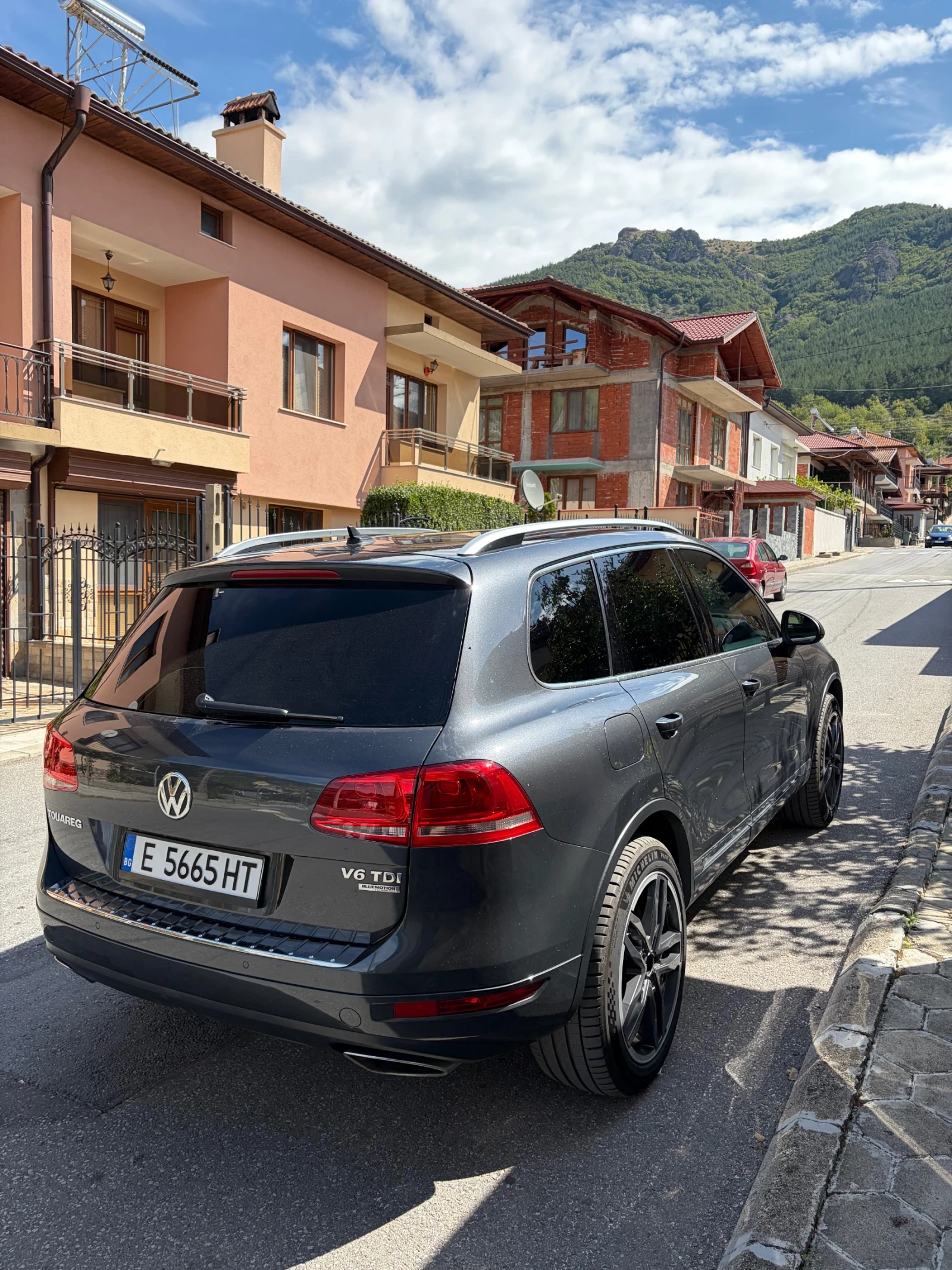 VW Touareg ТОП!!! 3.0 TDI  РЕАЛЕН ПРОБЕГ!!!, снимка 7 - Автомобили и джипове - 56081353