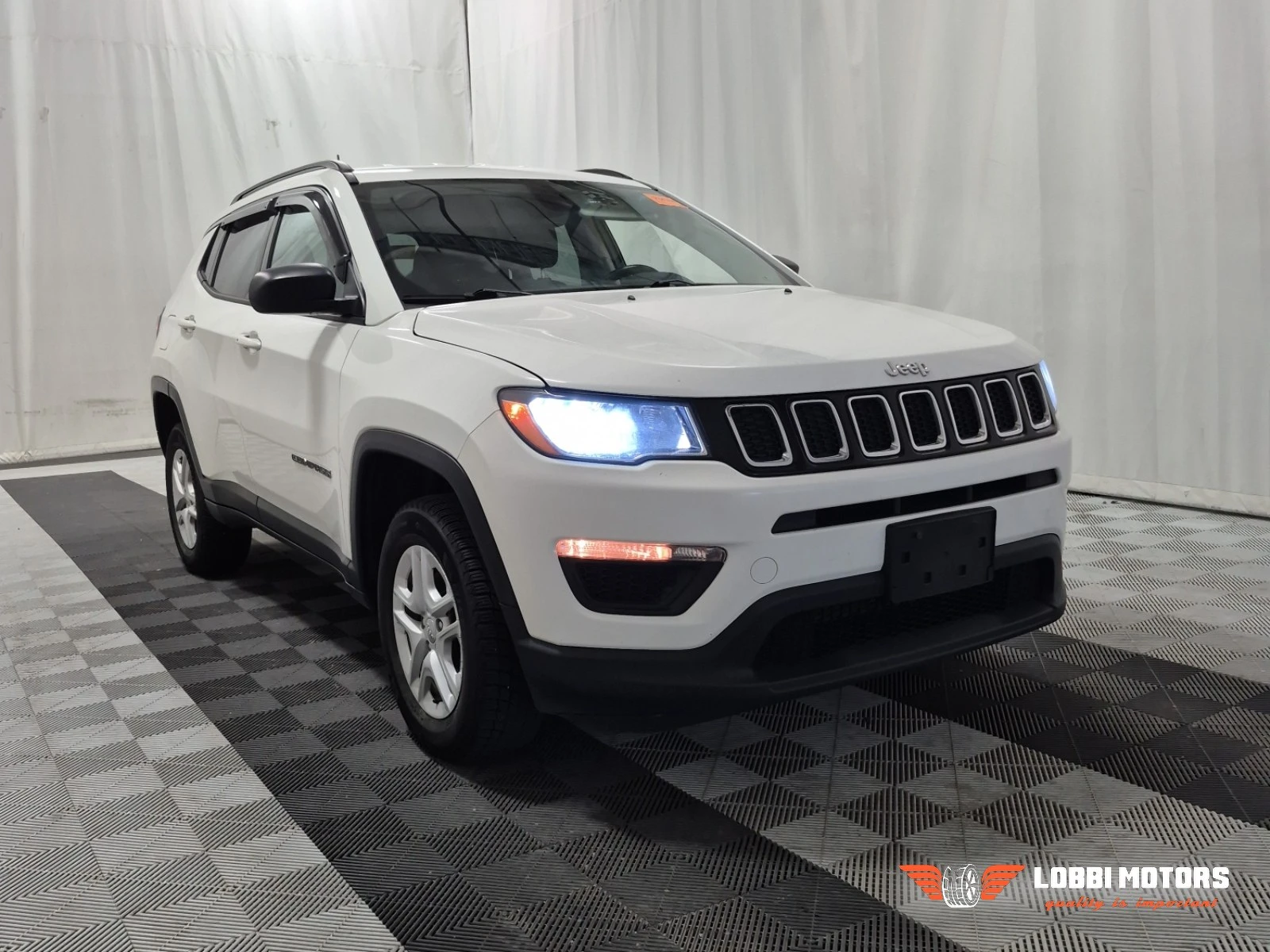 Jeep Compass, снимка 2 - Автомобили и джипове - 56102826