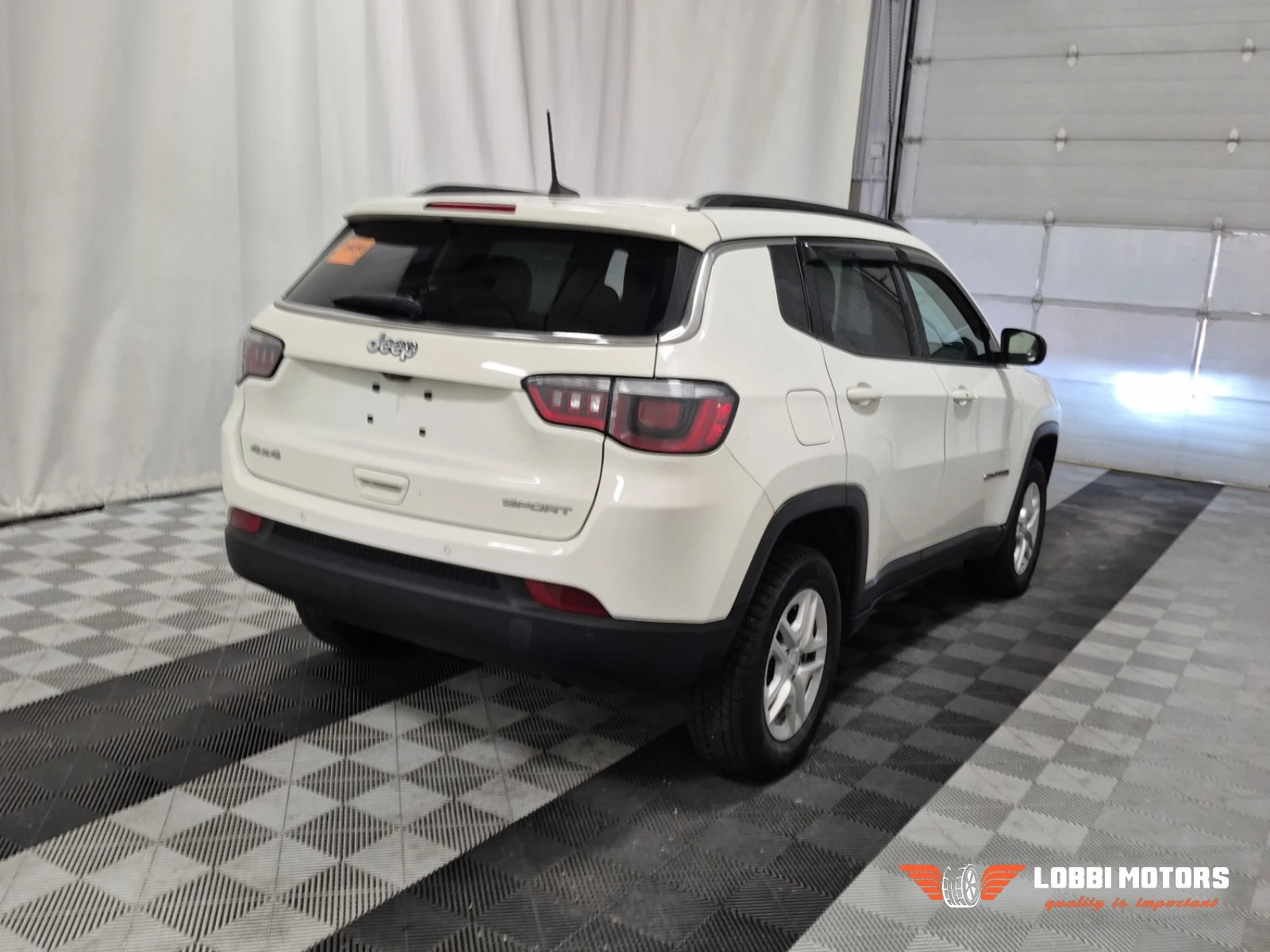 Jeep Compass, снимка 3 - Автомобили и джипове - 56102826