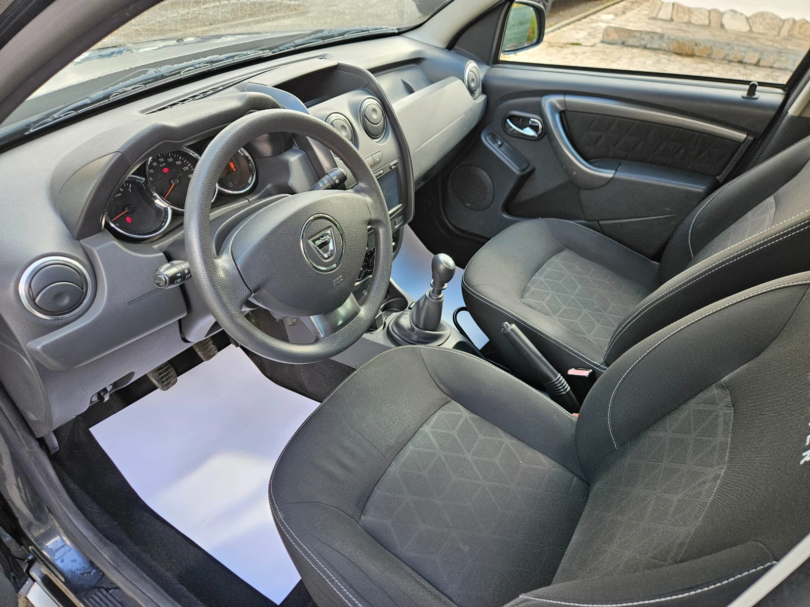 Dacia Duster 1.5 DCI  EVRO 5B !!!6 CK !!!, снимка 6 - Автомобили и джипове - 56529509