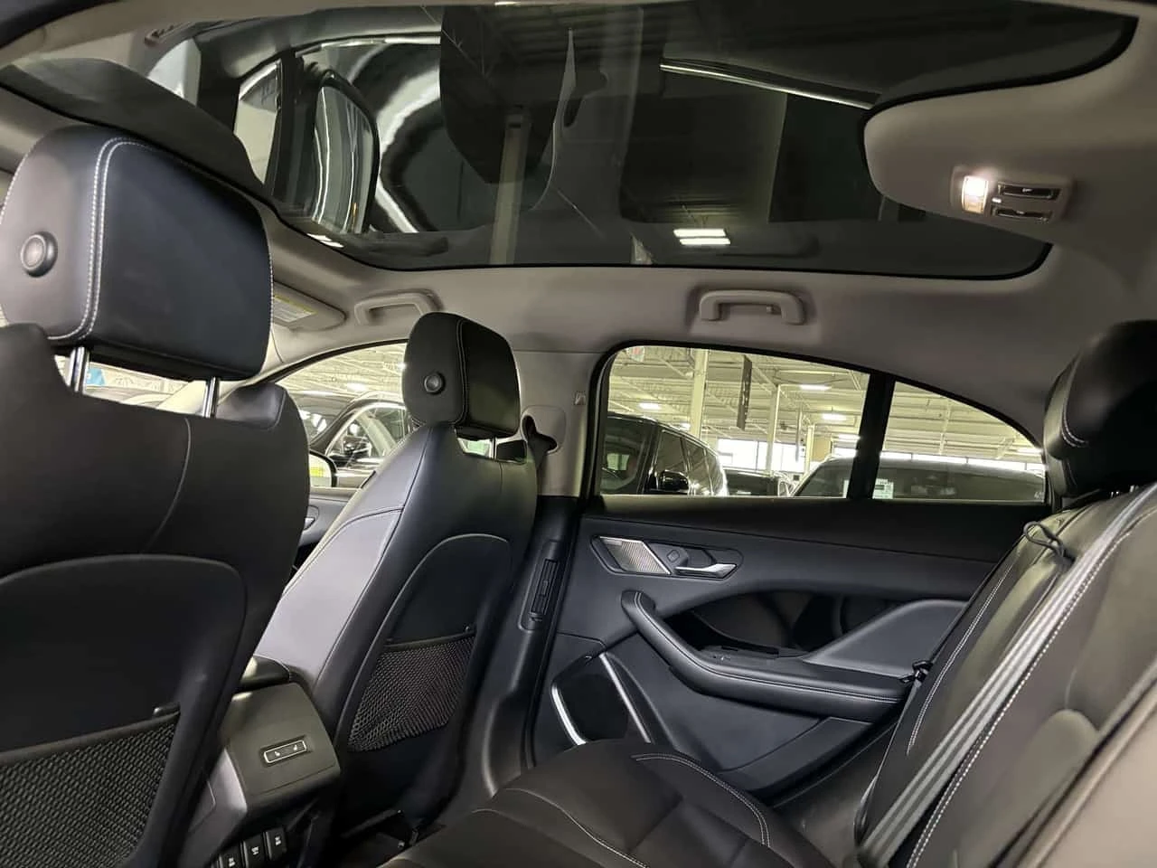Jaguar I-Pace * HSE AWD| NAV| PANO| MERIDIANSURROUND| LED| LEATH | Mobile.bg � ����������� 10