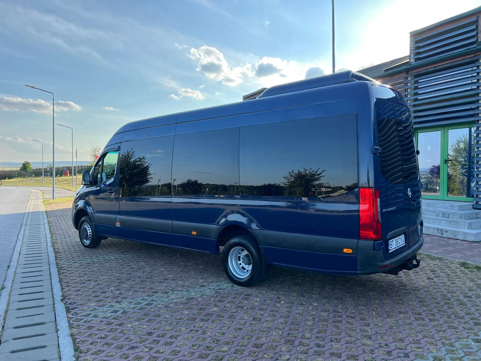 Mercedes-Benz Sprinter 516 22 - изображение 3