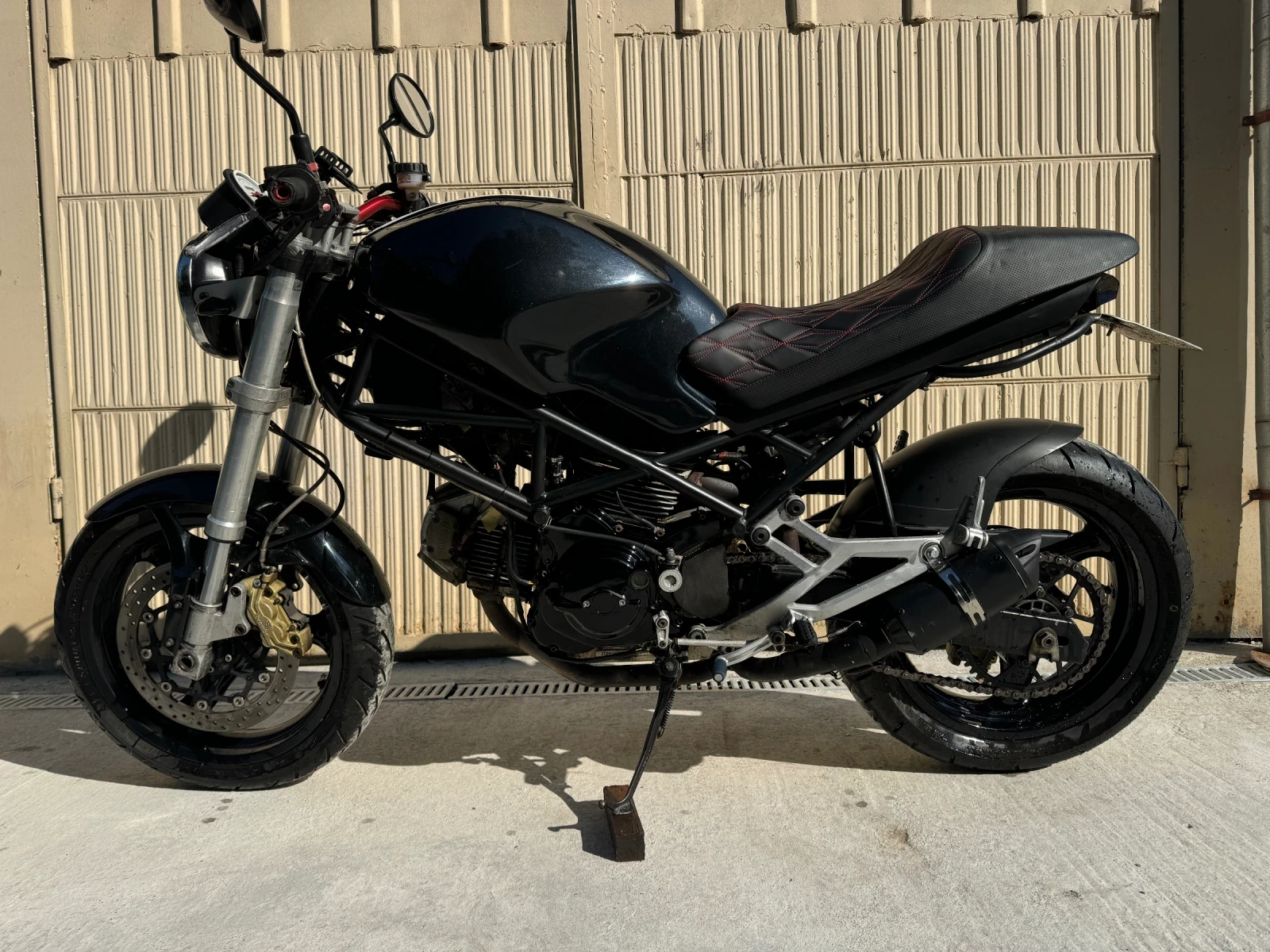 Ducati Monster Dark 600 - изображение 4