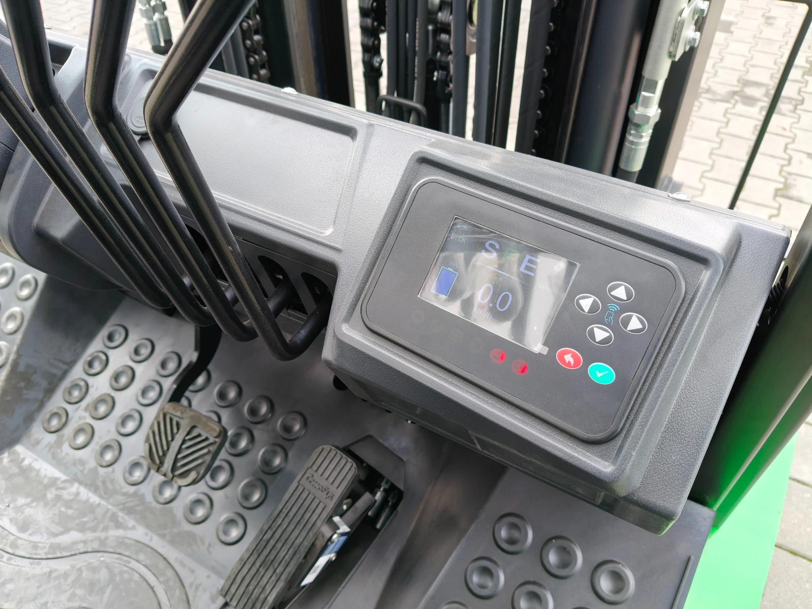 Електрокар Други четириопорен, товар до 3 тона, повдигане до 4 м., , снимка 8 - Индустриална техника - 53795163