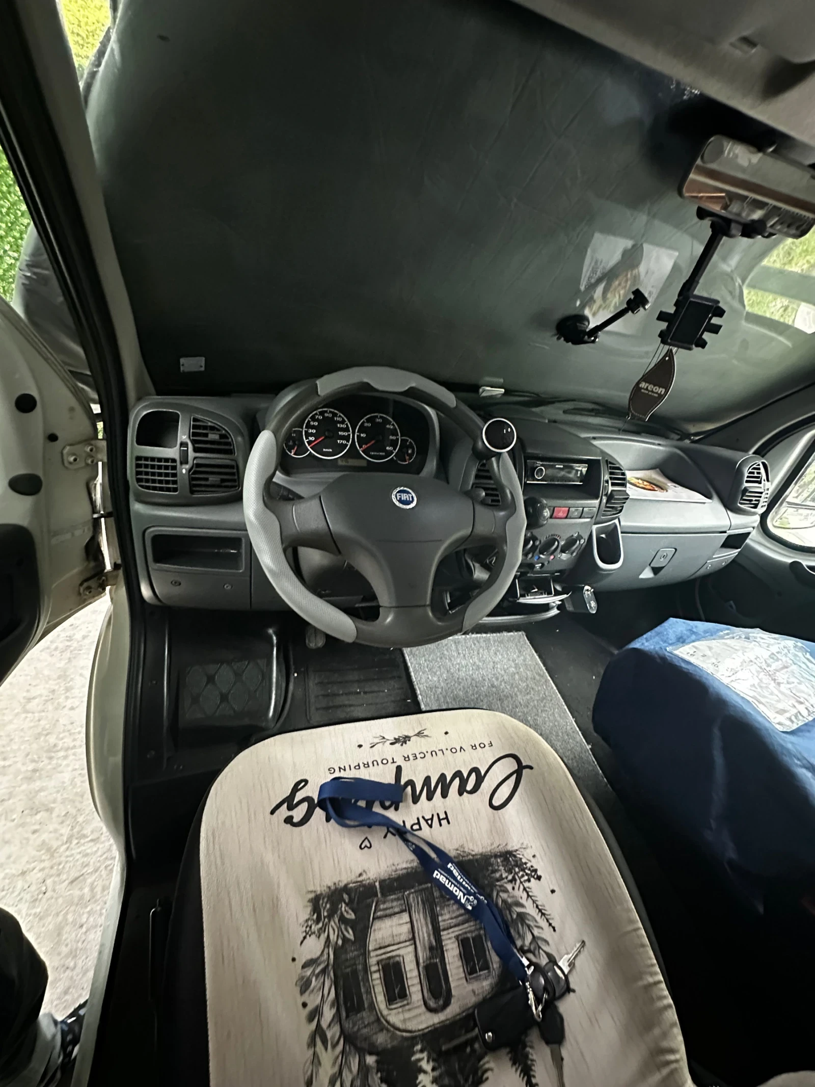 Кемпер LMC, снимка 2 - Каравани и кемпери - 56288961