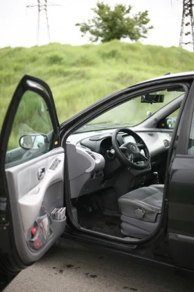 Nissan Almera tino, снимка 12