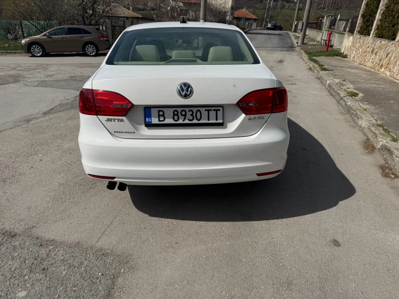 VW Jetta mk6 2.5 VR5, снимка 4 - Автомобили и джипове - 51198013