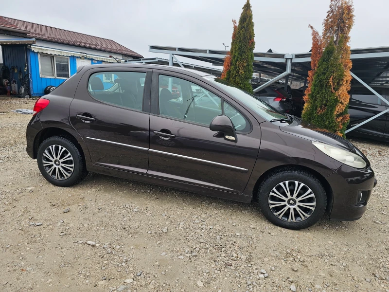 Peugeot 207 1.4i КЛИМАТИК РЕАЛНИ КИЛОМЕТРИ, снимка 6 - Автомобили и джипове - 48245475