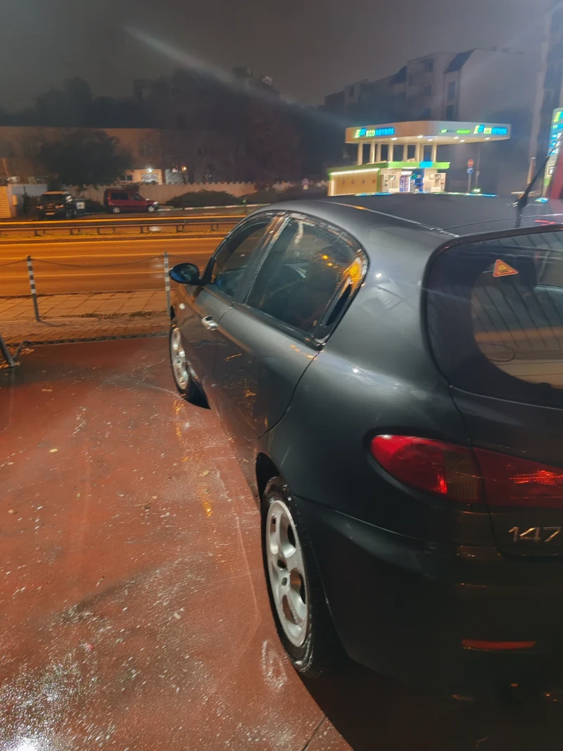 Alfa Romeo 147 1.6 бензин/газ, снимка 3 - Автомобили и джипове - 48692058