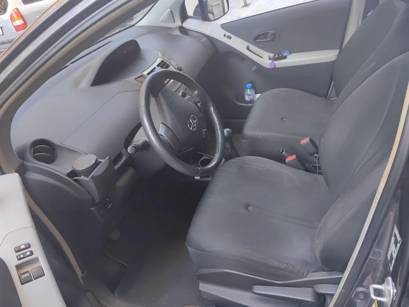 Toyota Yaris 1.0 I VVT-i + LPG, снимка 7 - Автомобили и джипове - 49158272