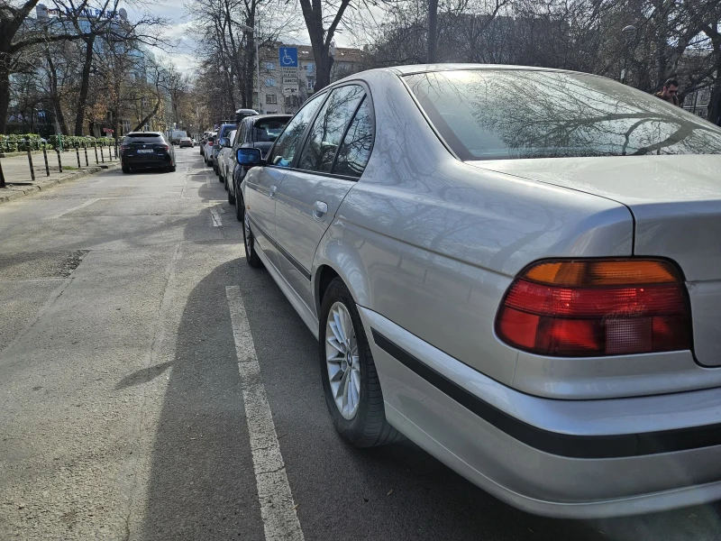 BMW 523, снимка 7 - Автомобили и джипове - 49496020