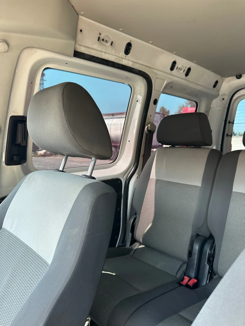 VW Caddy, снимка 10 - Автомобили и джипове - 52369103