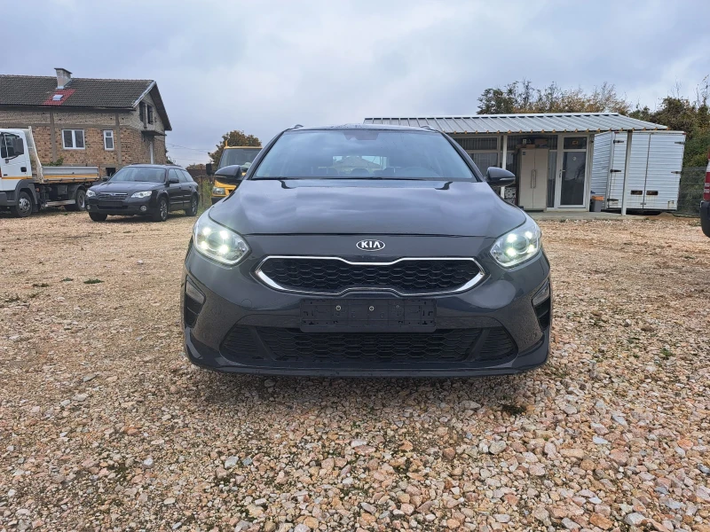 Kia Ceed 1.6, нави.камера, снимка 3 - Автомобили и джипове - 52332273