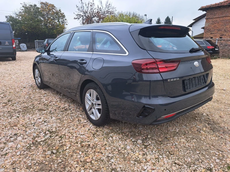 Kia Ceed 1.6, нави.камера, снимка 6 - Автомобили и джипове - 52332273