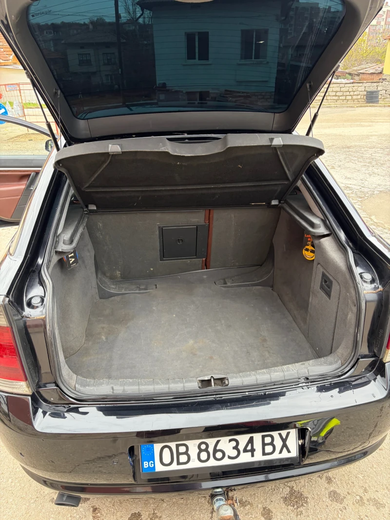 Opel Vectra 1.9, снимка 10 - Автомобили и джипове - 52376606