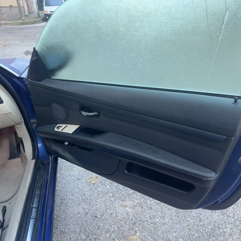 BMW 330 3 Series , снимка 10 - Автомобили и джипове - 52908378