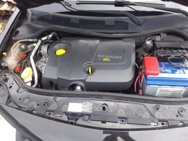 Renault Megane 1.5 , снимка 15 - Автомобили и джипове - 52924715