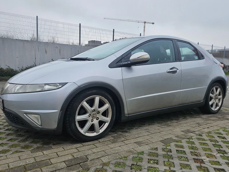 Honda Civic 2.2 i - CTDi, снимка 4 - Автомобили и джипове - 53291272