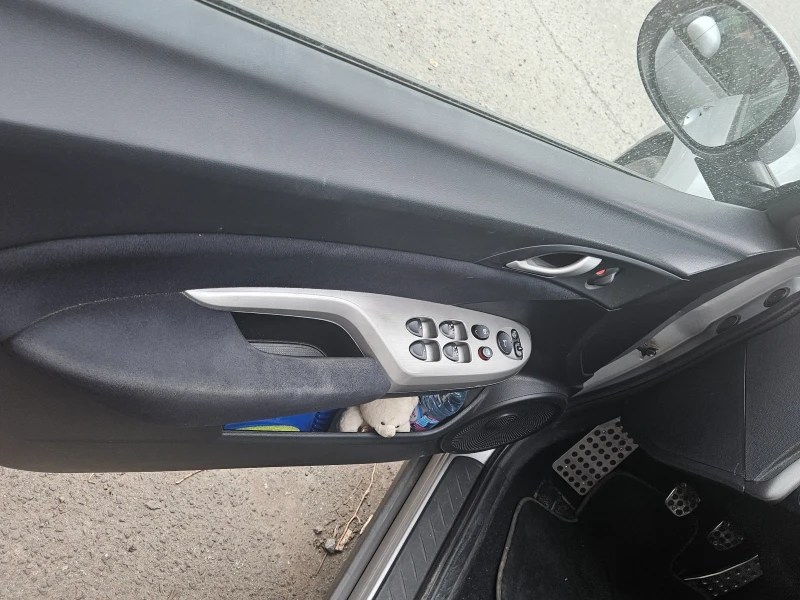 Honda Civic 2.2 i - CTDi, снимка 14 - Автомобили и джипове - 53291272