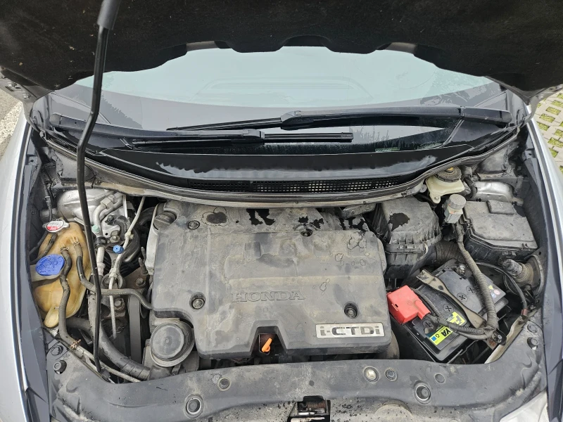 Honda Civic 2.2 i - CTDi, снимка 8 - Автомобили и джипове - 53291272