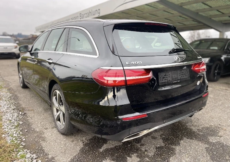 Mercedes-Benz E 400 AMG Line 4 Matic 9G-Tronic, снимка 4 - Автомобили и джипове - 53292150