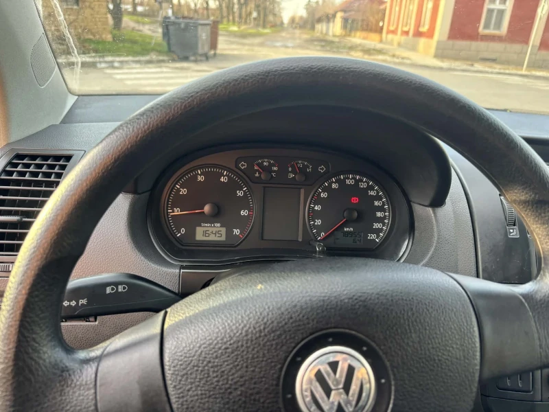 VW Polo 1.2 бензин, снимка 5 - Автомобили и джипове - 53499737