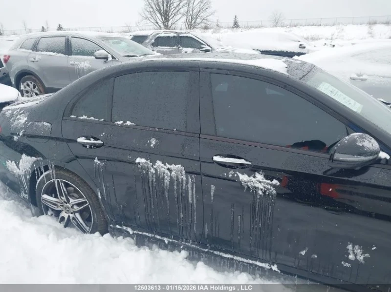 Mercedes-Benz E 300 4MATIC, снимка 11 - Автомобили и джипове - 53577496