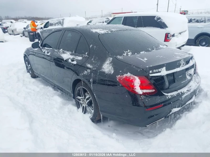 Mercedes-Benz E 300 4MATIC, снимка 3 - Автомобили и джипове - 53577496