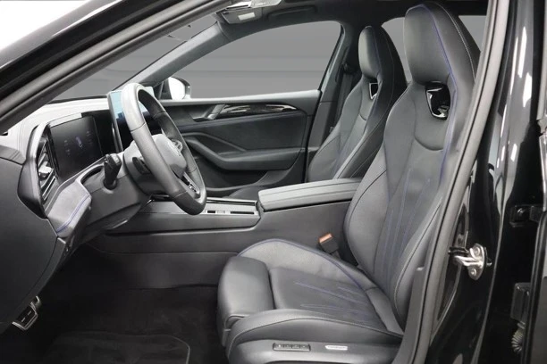 VW Passat Variant 2.0 TDI 4Motion = R-Line = Гаранция - изображение 6