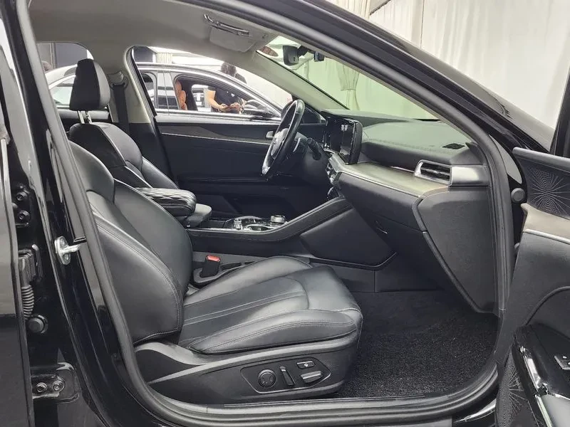 Kia K5 1.6 Turbo Noblesse, снимка 11 - Автомобили и джипове - 55847206