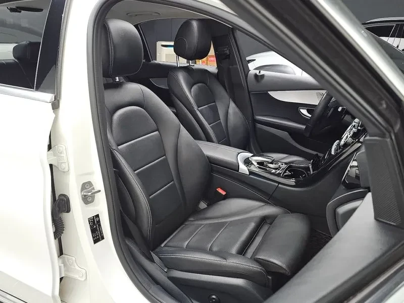 Mercedes-Benz C 200 САМО 30% АВАНС, снимка 10 - Автомобили и джипове - 56251404