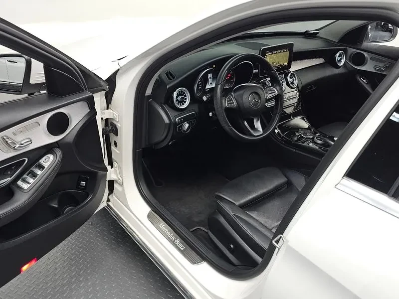 Mercedes-Benz C 200 САМО 30% АВАНС, снимка 11 - Автомобили и джипове - 56251404