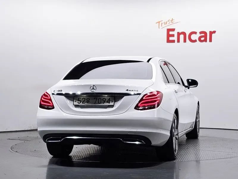 Mercedes-Benz C 200 САМО 30% АВАНС, снимка 4 - Автомобили и джипове - 56251404