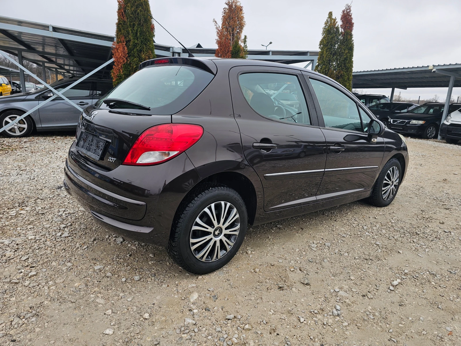 Peugeot 207 1.4i КЛИМАТИК РЕАЛНИ КИЛОМЕТРИ - изображение 5