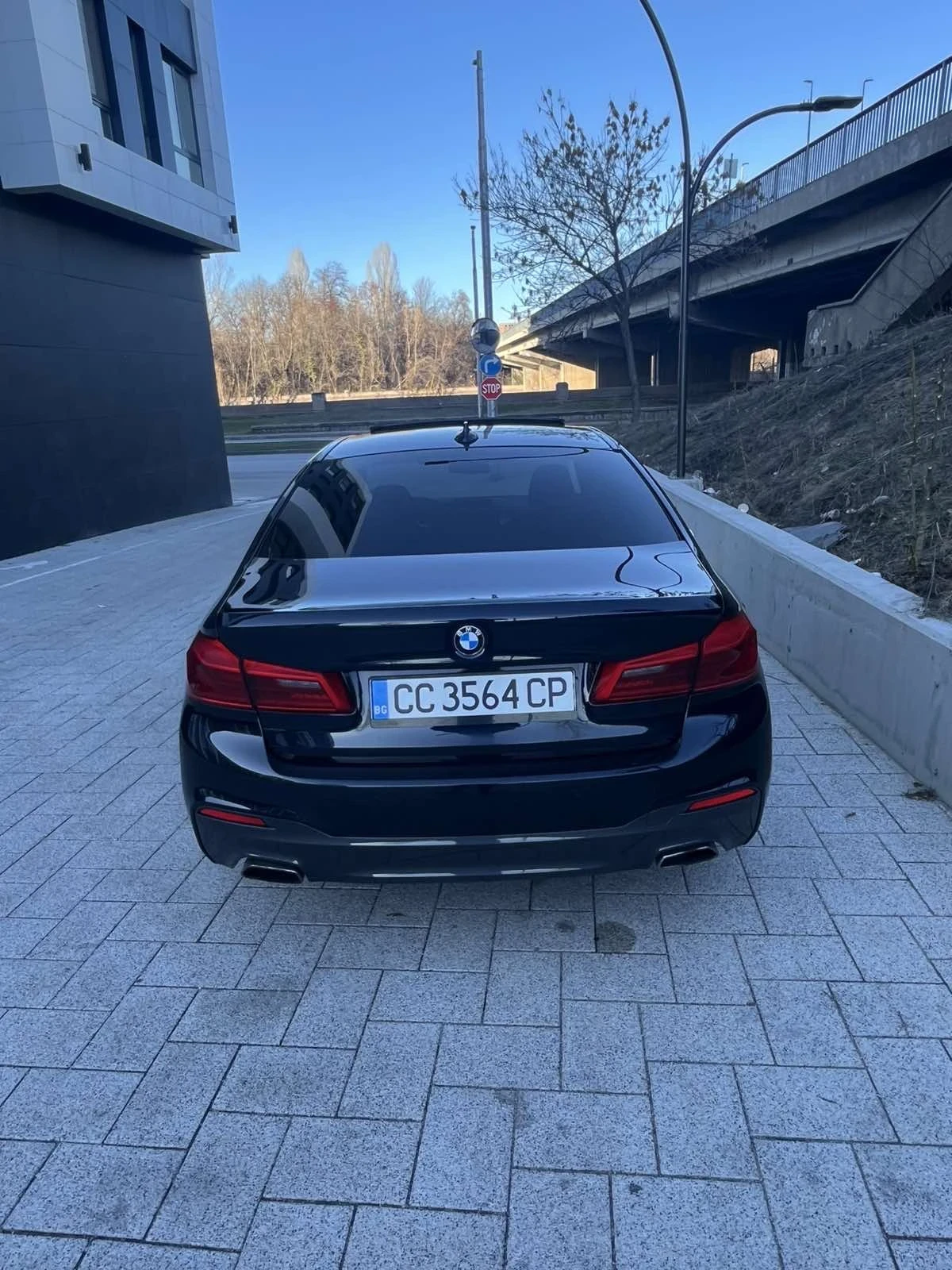 BMW 530E  - изображение 2