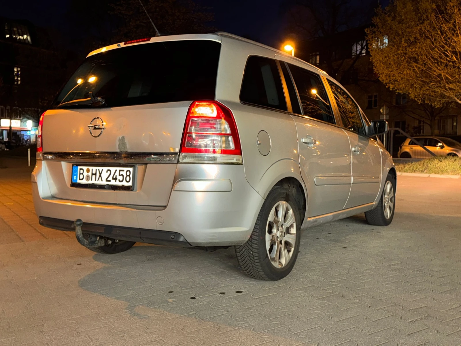 Opel Zafira 1, 6 Turbo SNG - изображение 10