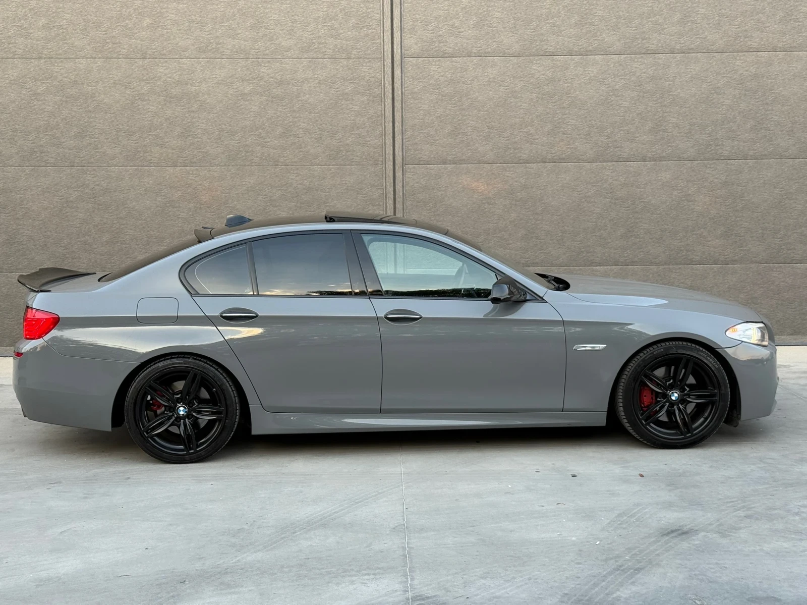 BMW 535 Сервизна история* HeadUp* Keyless* Шибидах* M-pack - изображение 8