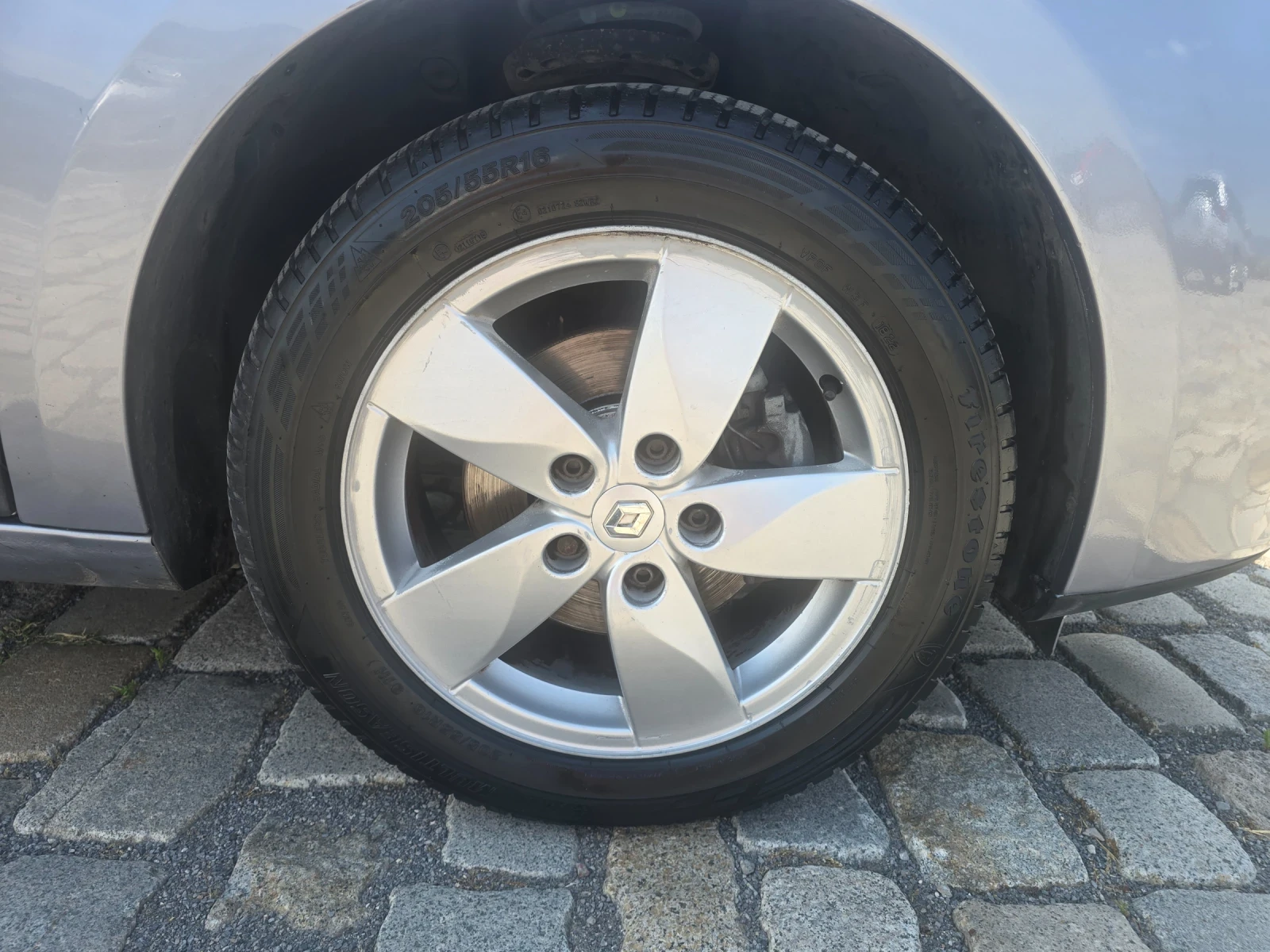Renault Megane 1.5 dCi 90кс EURO 4 - изображение 10