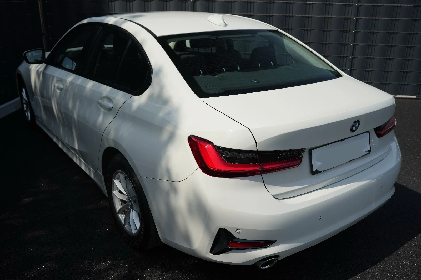 BMW 320 D / Лазер / 1-собственик  - изображение 4