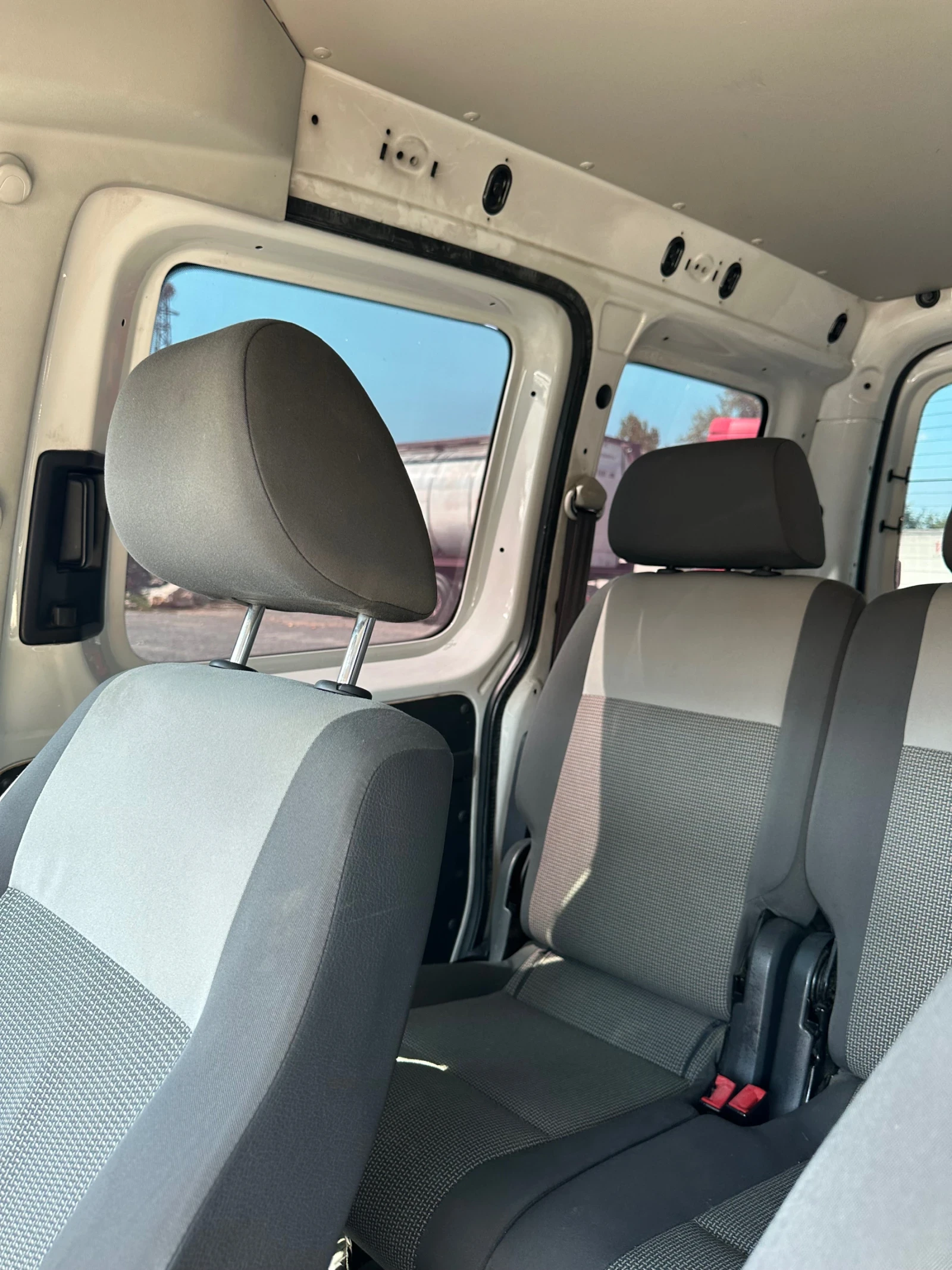 VW Caddy  - изображение 10