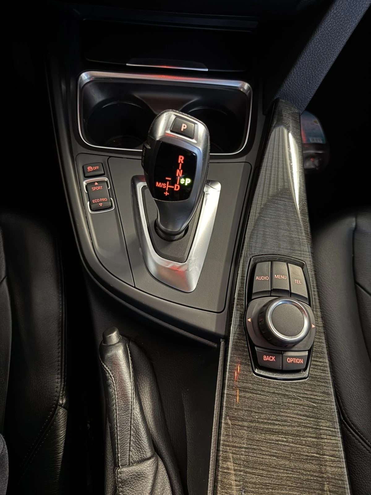 BMW 320 i xDrive  | Mobile.bg   13