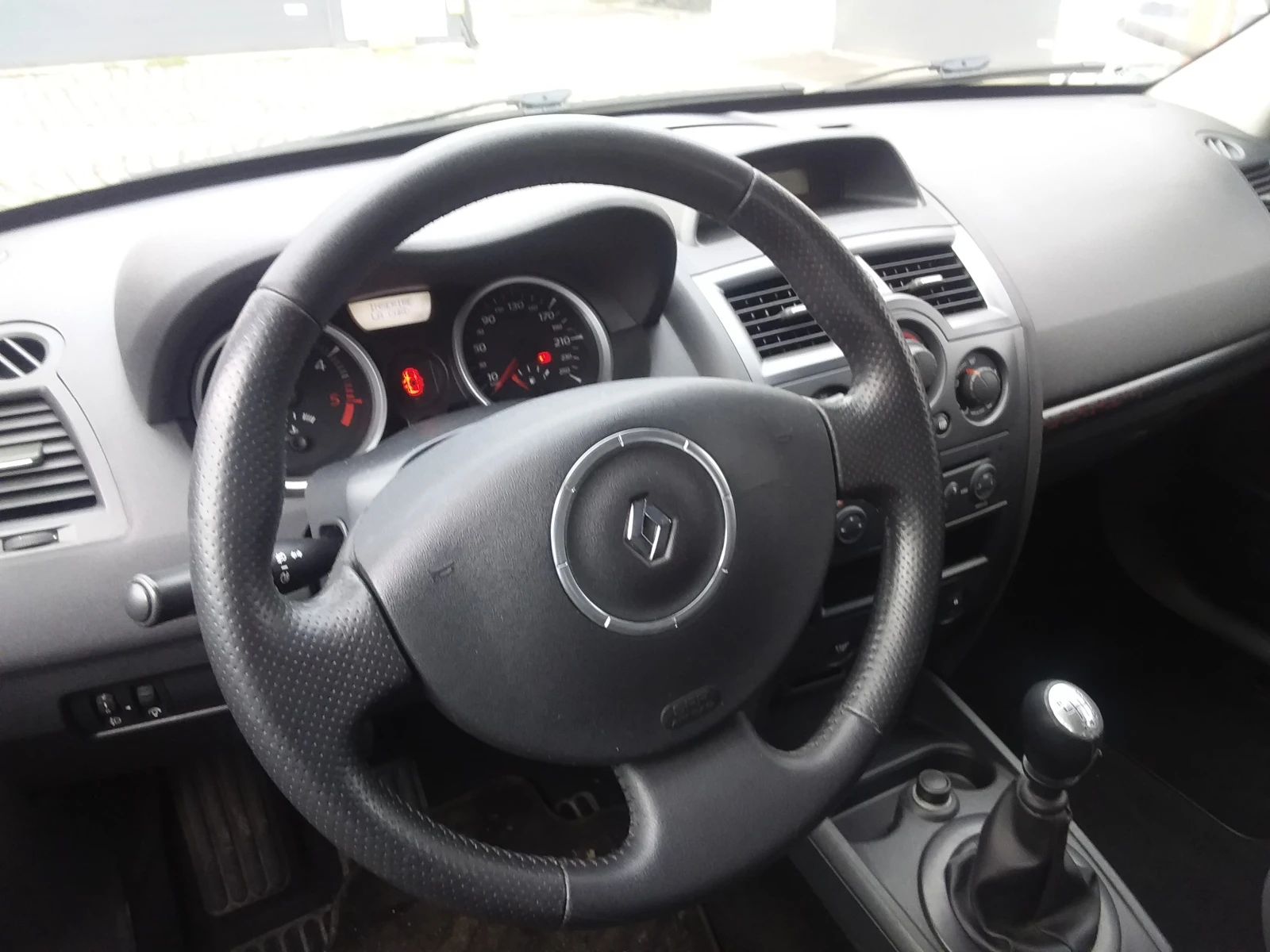 Renault Megane 1.5  | Mobile.bg � ����������� 10