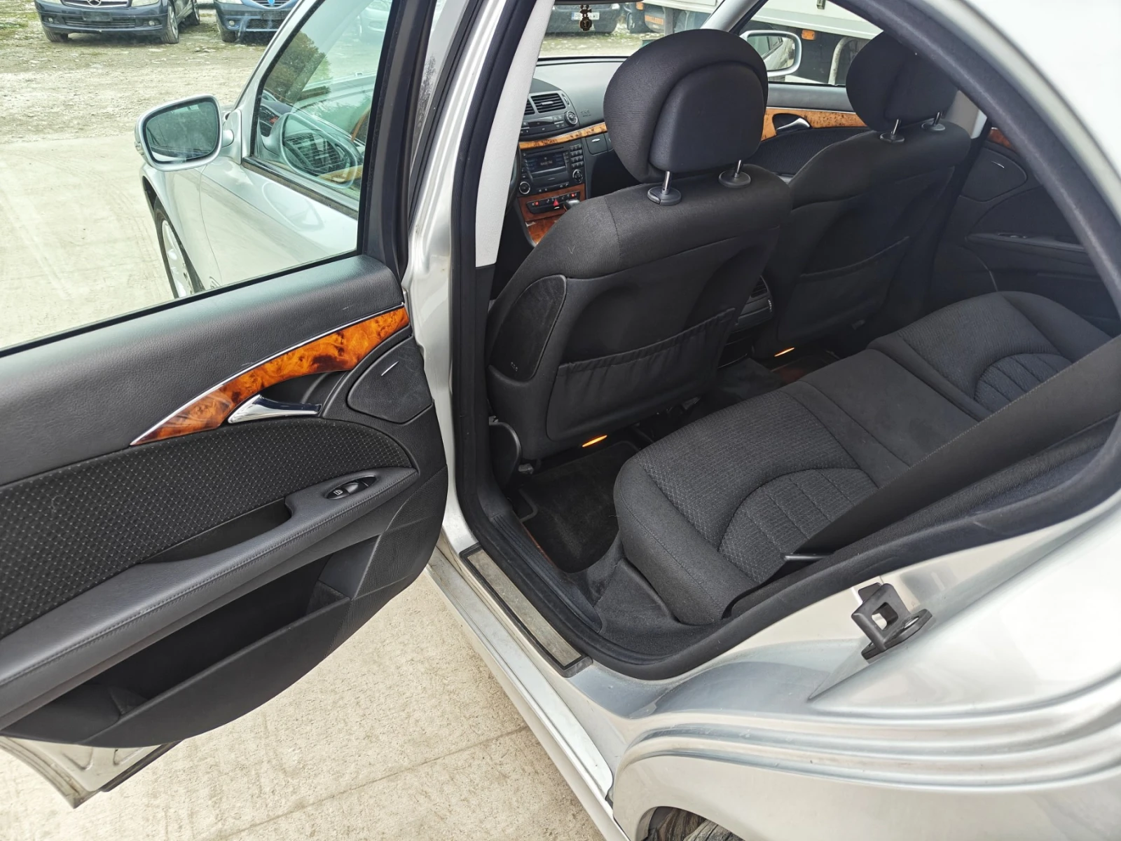 Mercedes-Benz E 220 CDI, �������� | Mobile.bg � ����������� 5